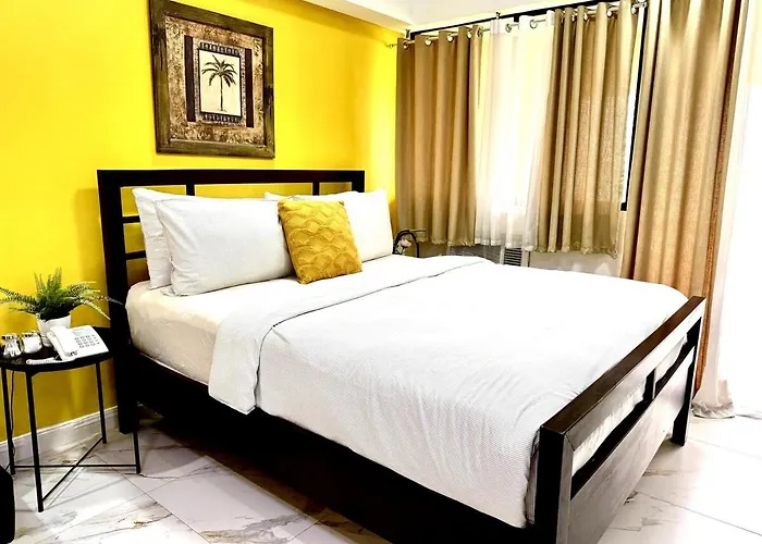 New! With Balcony & Park View In Greenbelt Apartment Manila