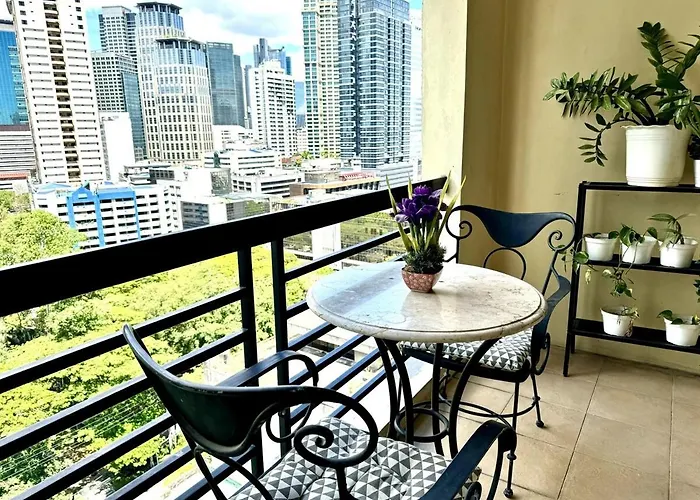 New! With Balcony & Park View In Greenbelt *