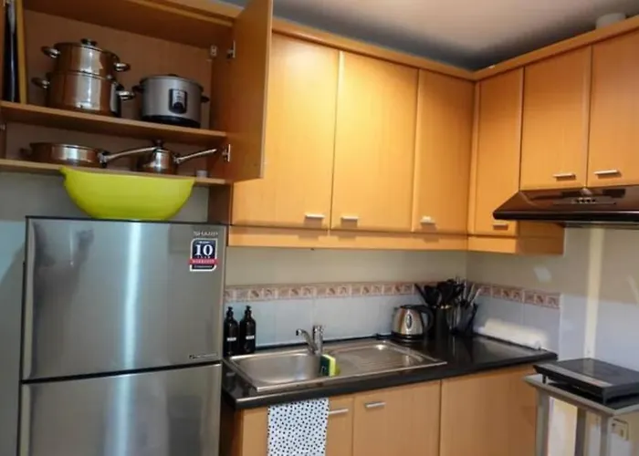 Apartment New! With Balcony & Park View In Greenbelt