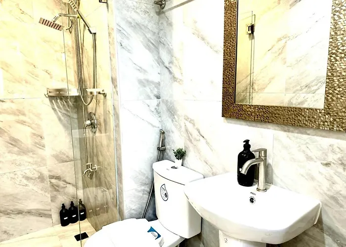 New! With Balcony & Park View In Greenbelt Apartment Manila