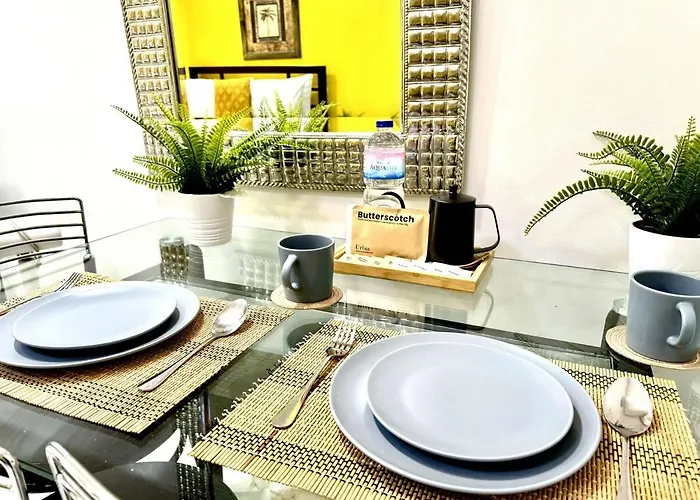 New! With Balcony & Park View In Greenbelt * Manila
